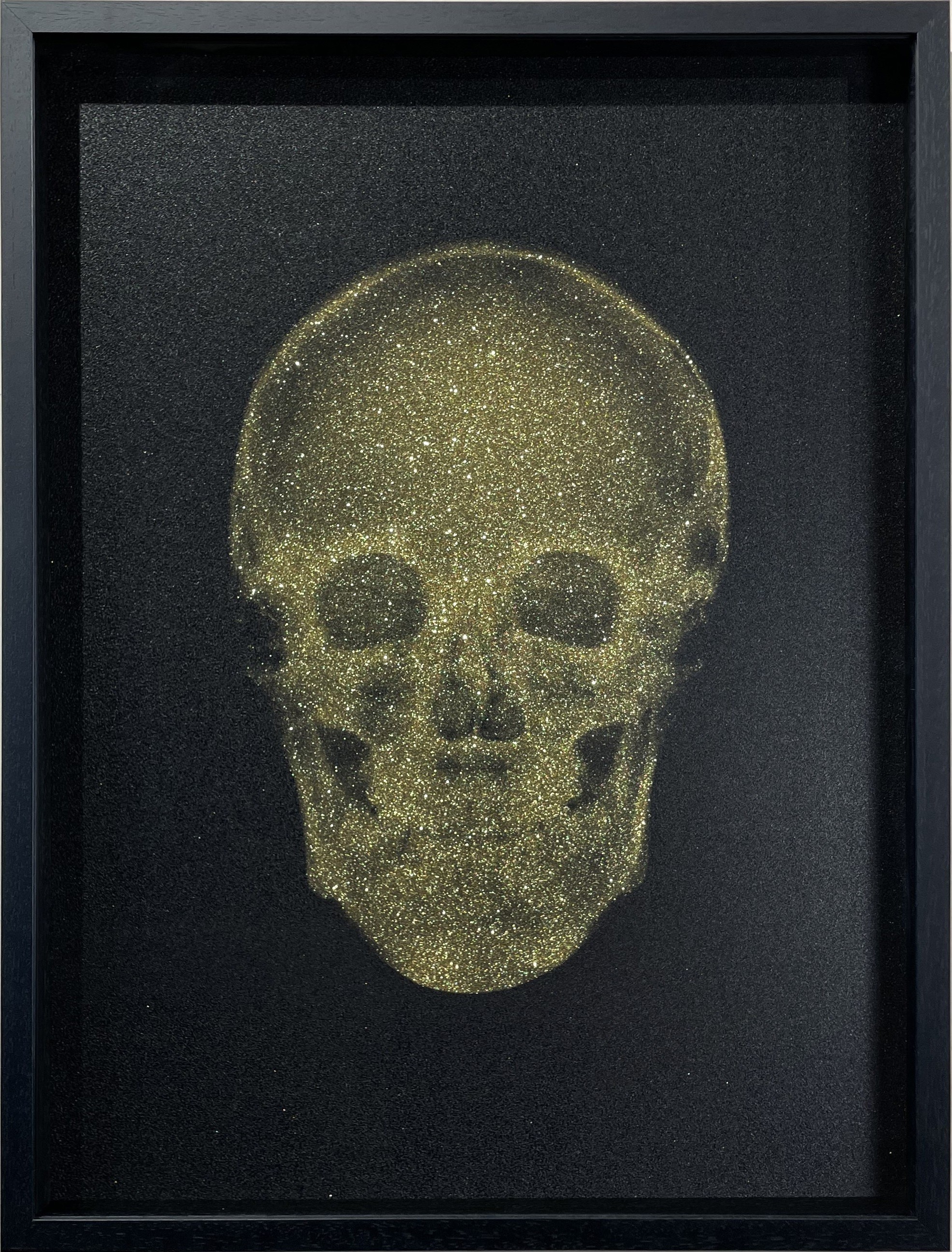 Nick Veasey, Crystal Skull (Gold on Black) Nick Veasey, Crystal Skull (Gold on Black)