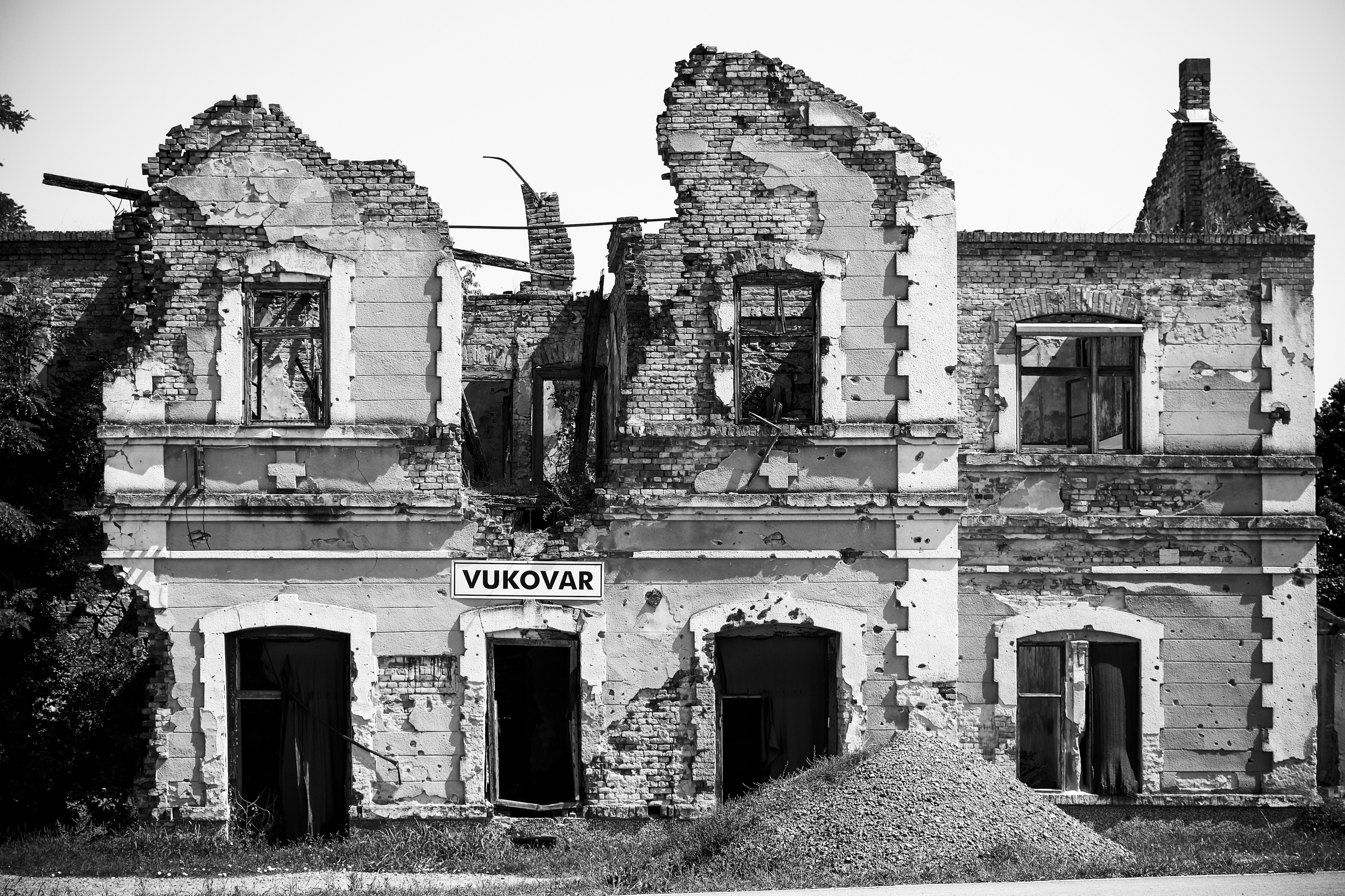 Fabien Olart, Vukovar, the railway station Fabien Olart, Vukovar, the railway station