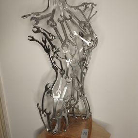 Escultura, Rosie, Looki