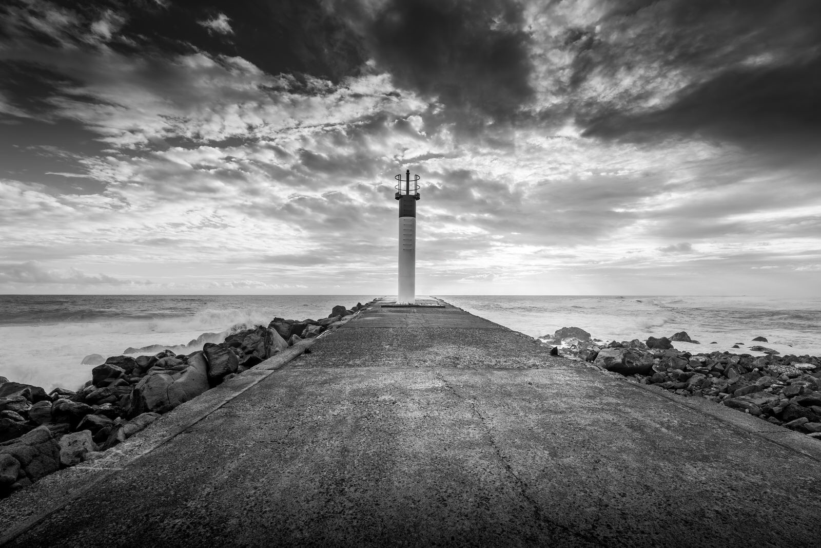 Jean-Guy Nakars, Le Phare Jean-Guy Nakars, Le Phare