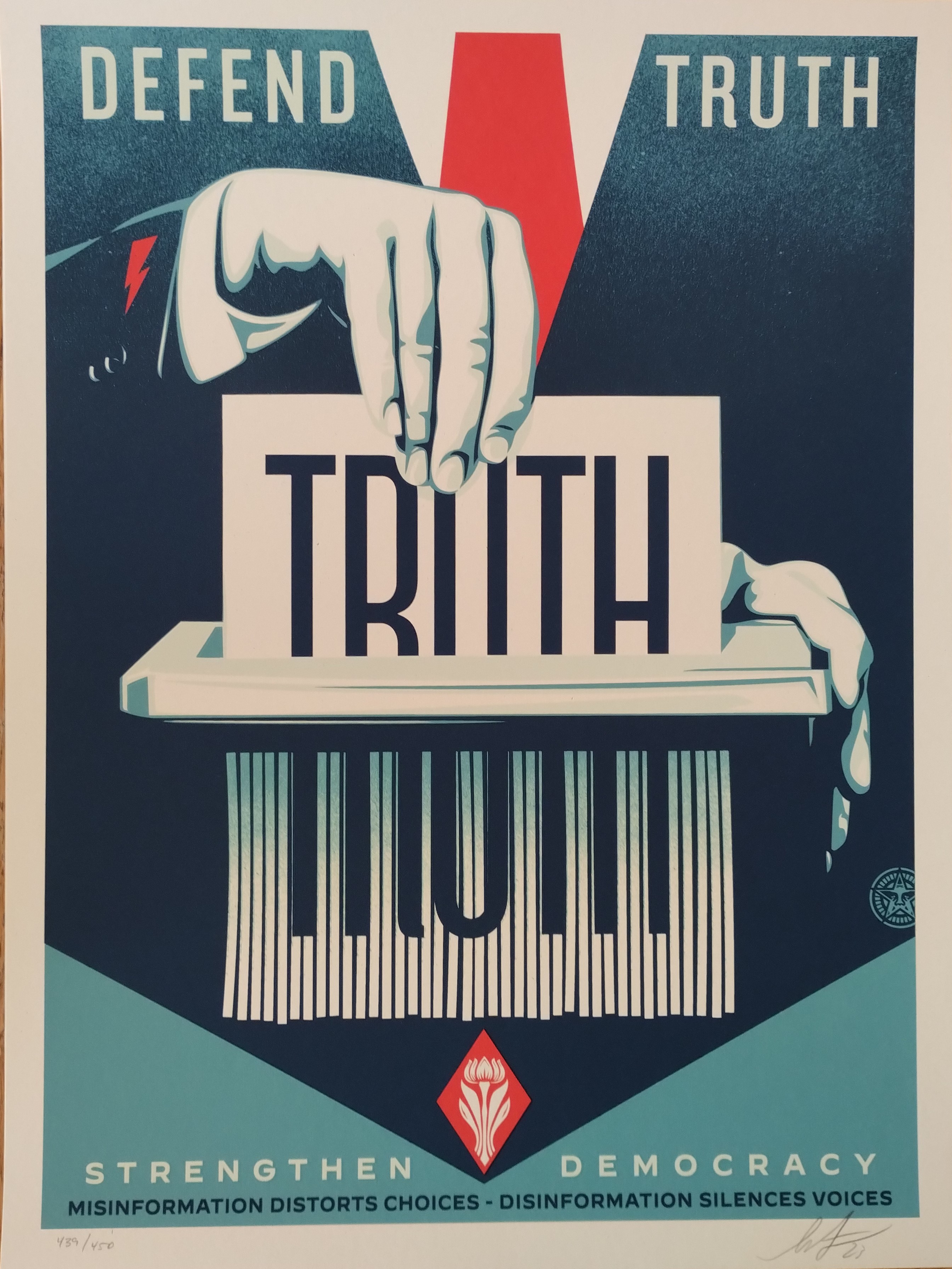 Shepard Fairey (Obey), Defend Truth Shepard Fairey (Obey), Defend Truth