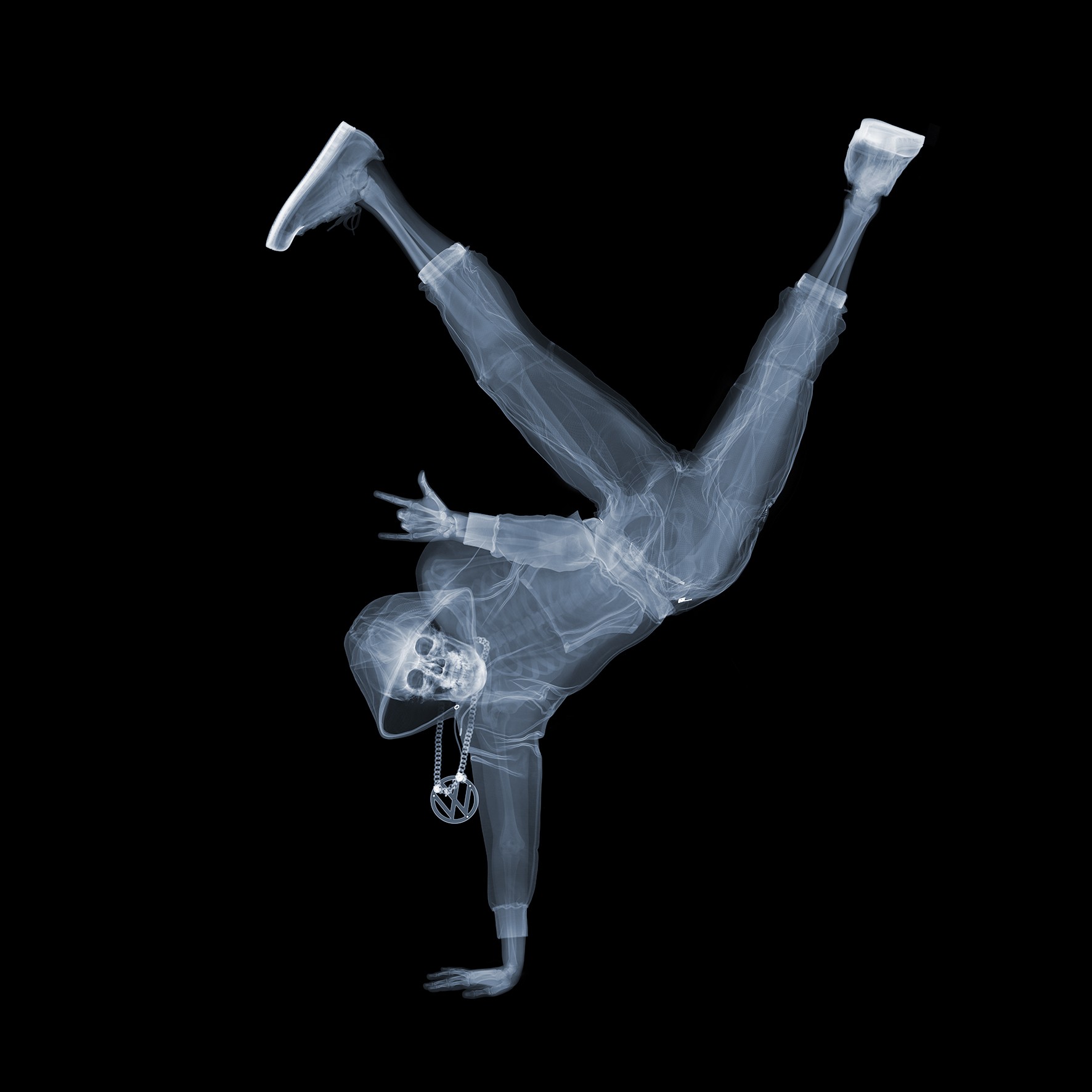 Nick Veasey, Breakdancer Nick Veasey, Breakdancer