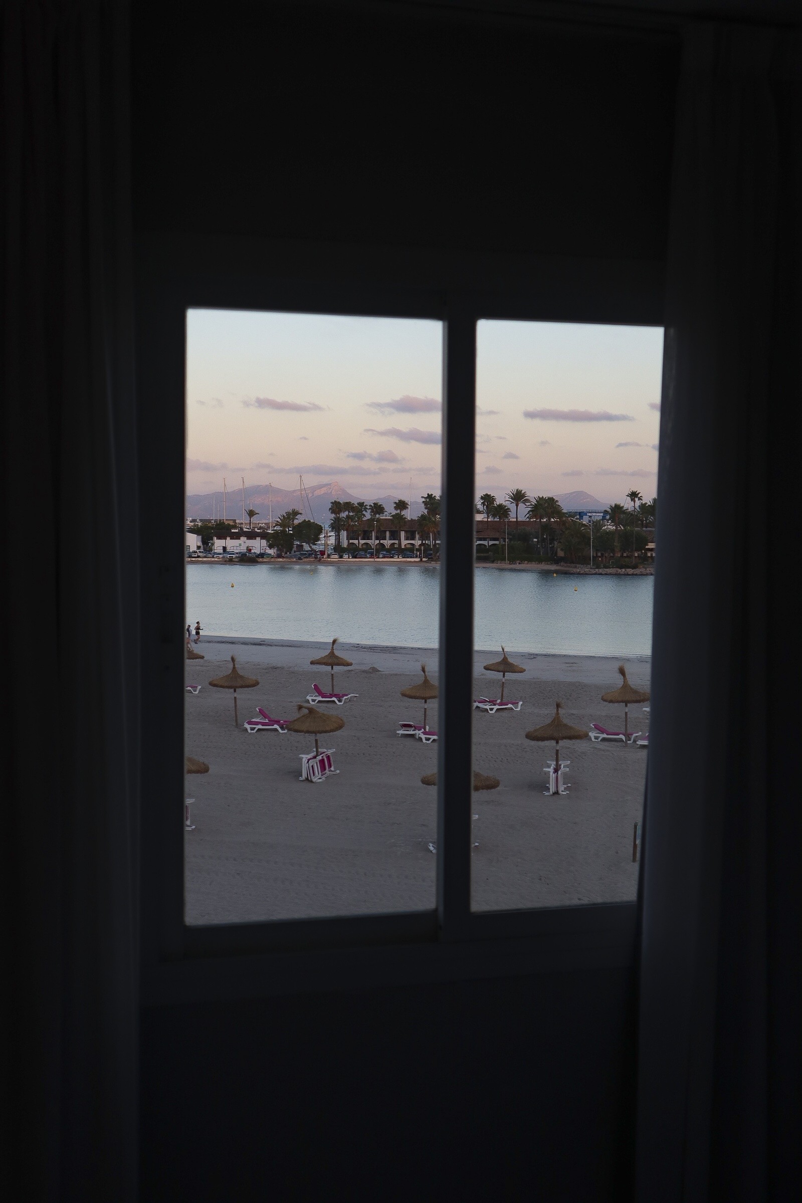 Christelle Yambayisa, Vue sur mer, Alcúdia Christelle Yambayisa, Vue sur mer, Alcúdia