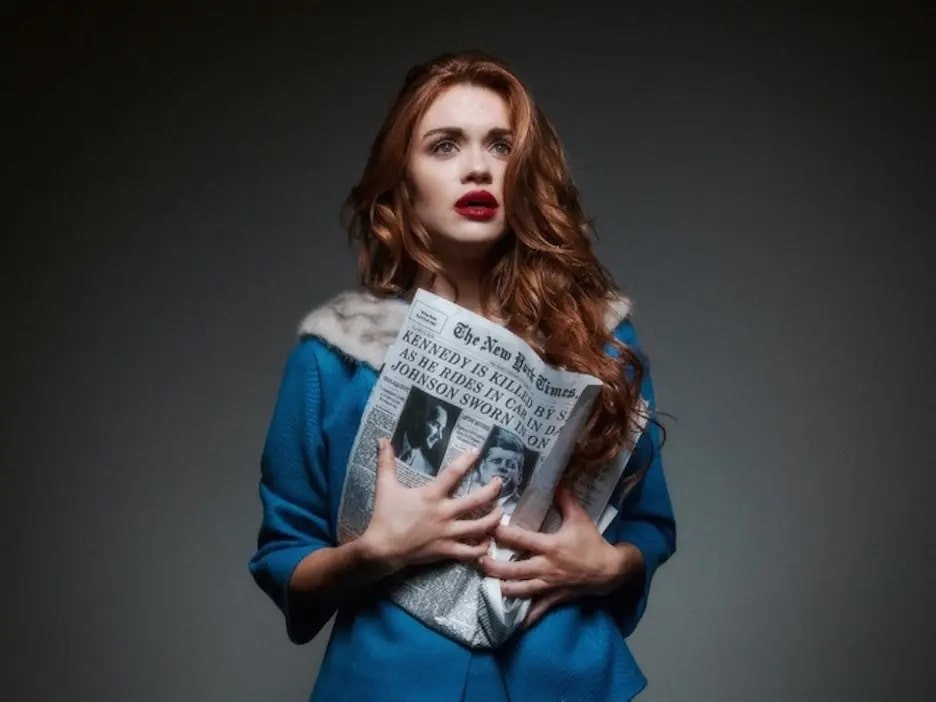 Tyler Shields, Woman Shock At The Death Of The President (2) Tyler Shields, Woman Shock At The Death Of The President (2)