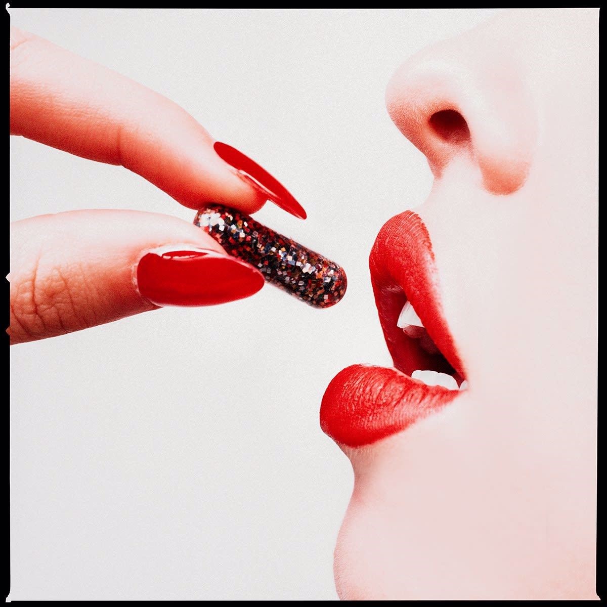 Tyler Shields, Pill (1) Tyler Shields, Pill (1)