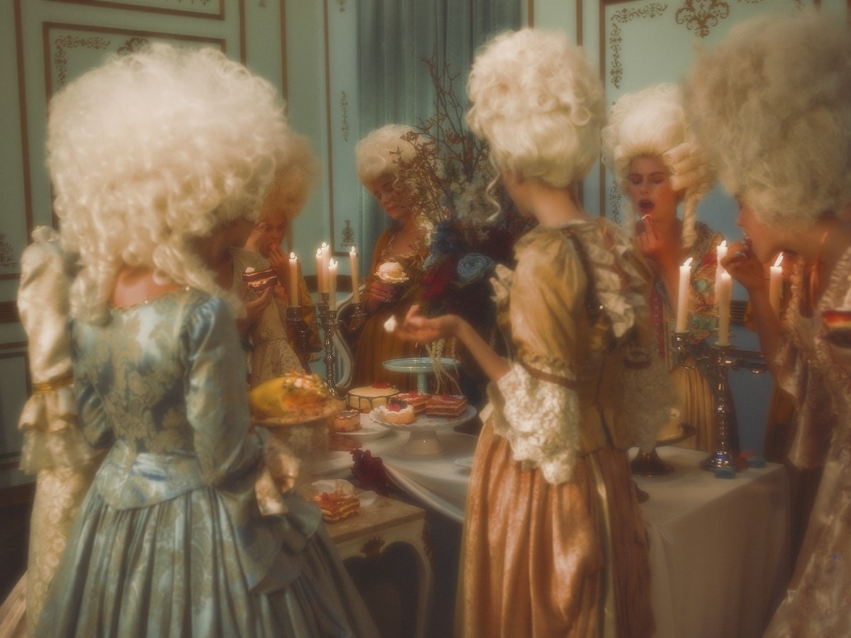 Tyler Shields, The Queen’s Grand Chateau (S) Tyler Shields, The Queen’s Grand Chateau (S)