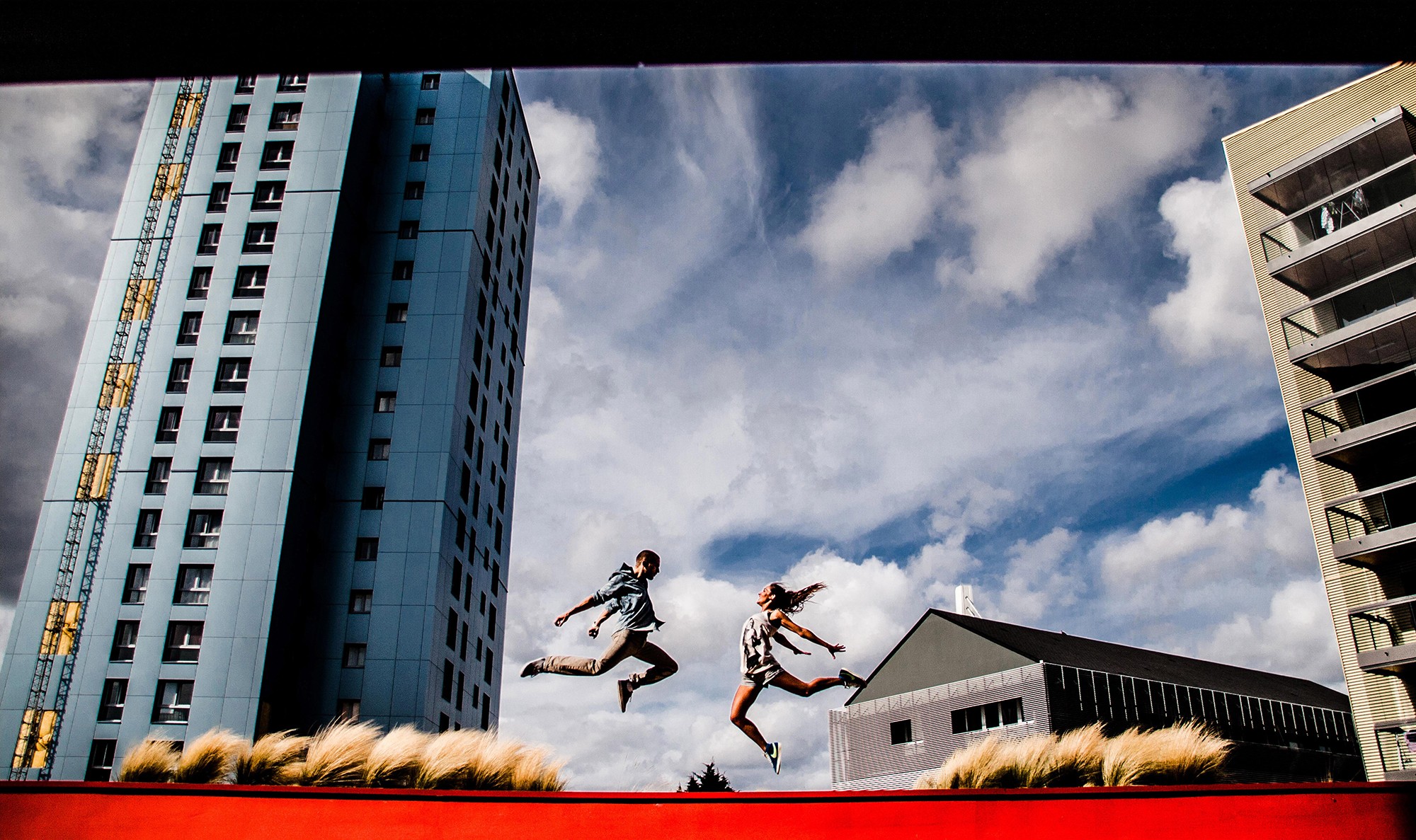 Lucas Perrigot, Kévin & Jessie - Nanytes - Île de Nantes - série photo couleur danse et architecture Lucas Perrigot, Kévin & Jessie - Nanytes - Île de Nantes - série photo couleur danse et architecture