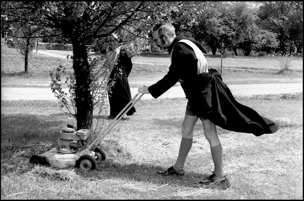 Eve Arnold, GB. Church Of England Eve Arnold, GB. Church Of England
