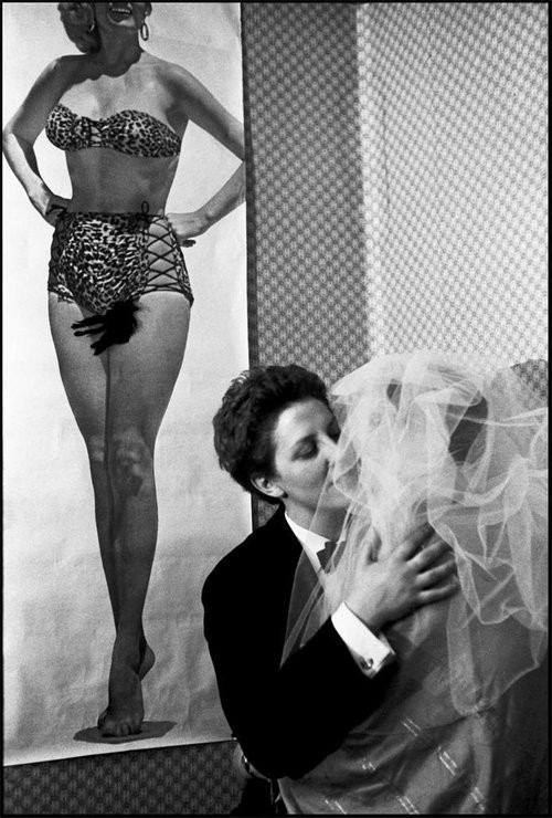Eve Arnold, GB. Women Without Men. Eve Arnold, GB. Women Without Men.