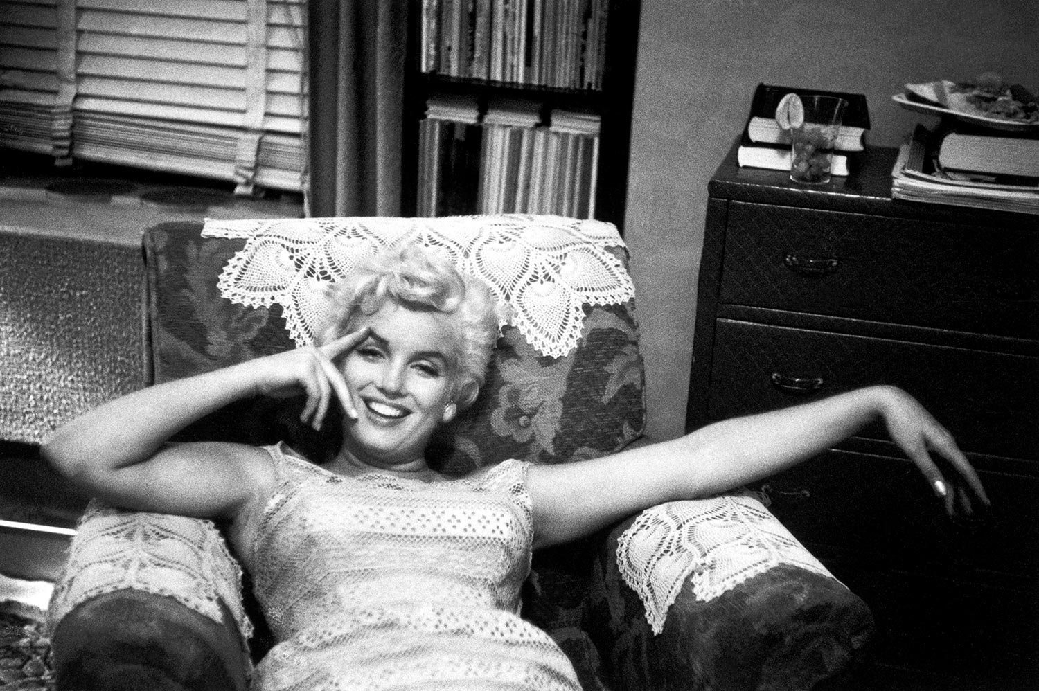 Eve Arnold, USA. Illinois. Bement. US actress Marilyn Monroe during a public appearance. Eve Arnold, USA. Illinois. Bement. US actress Marilyn Monroe during a public appearance.