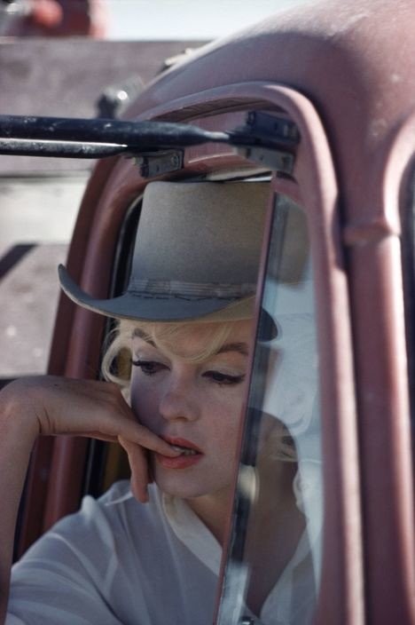 Eve Arnold, USA. Nevada and California.The Misfits, a film by John HUSTON. Eve Arnold, USA. Nevada and California.The Misfits, a film by John HUSTON.