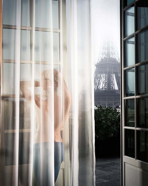 David Drebin, Girl In Paris (Lightbox) David Drebin, Girl In Paris (Lightbox)