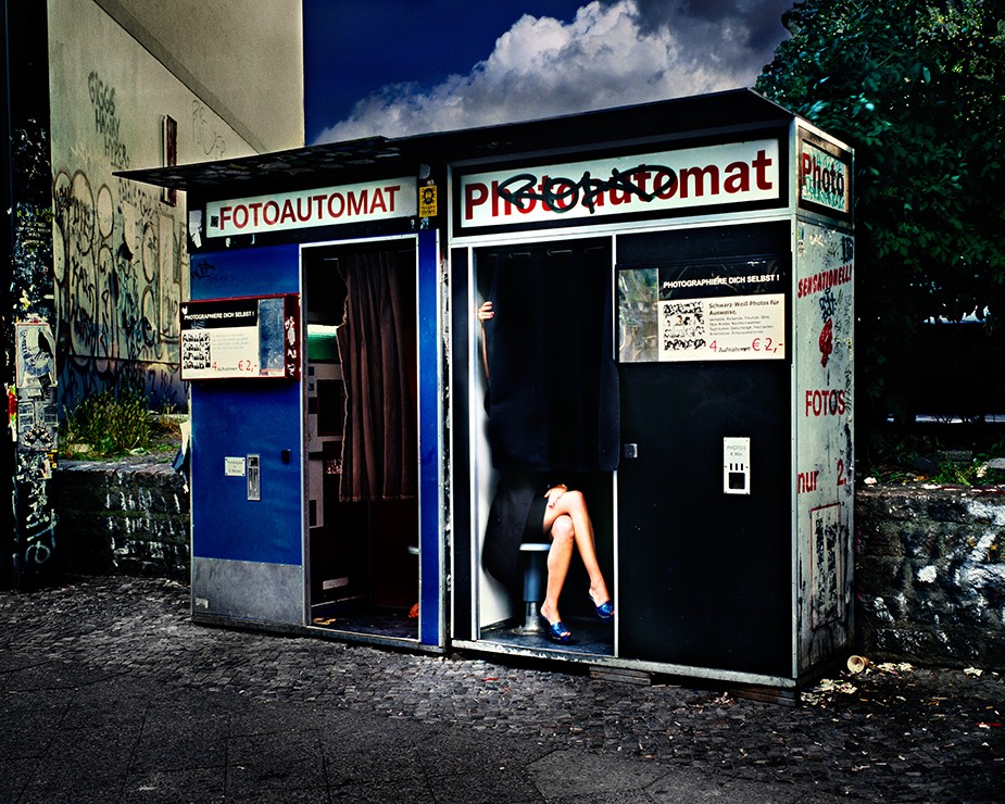 David Drebin, Legs In Berlin (Lightbox) David Drebin, Legs In Berlin (Lightbox)