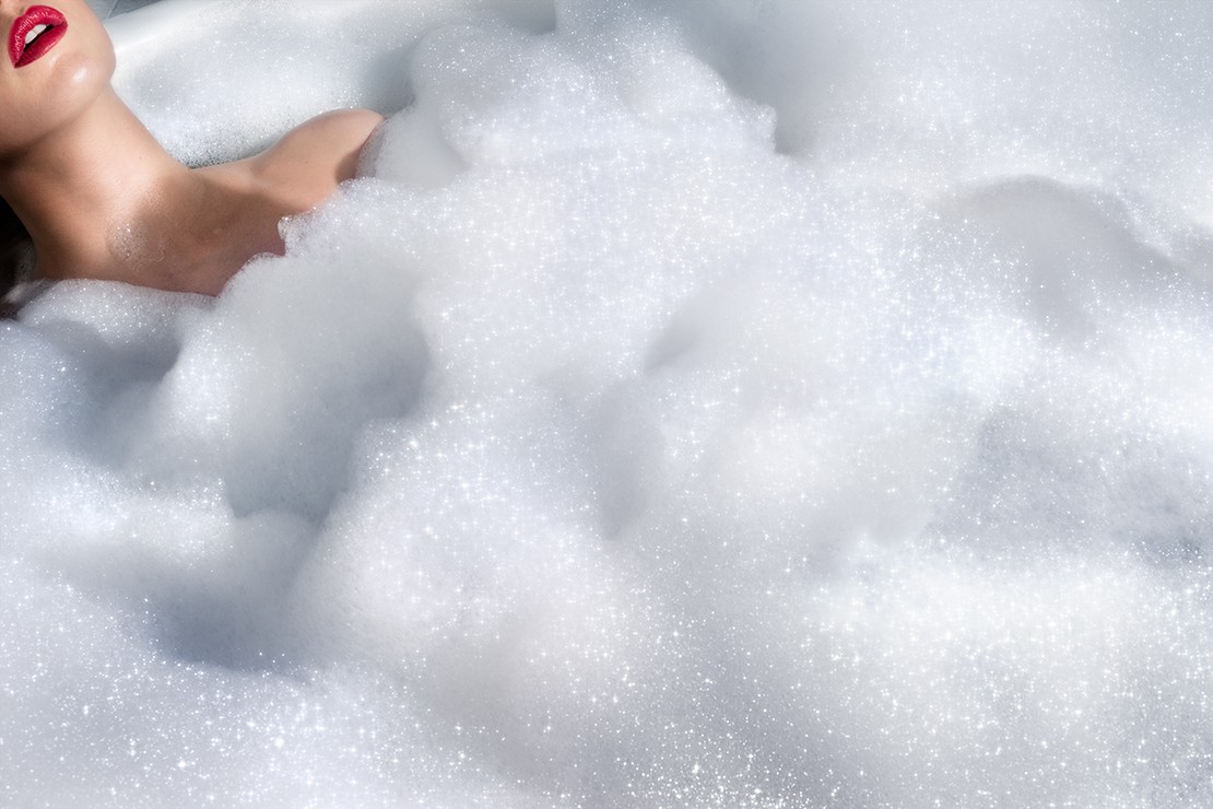 David Drebin, Lips in Bubbles (L) David Drebin, Lips in Bubbles (L)
