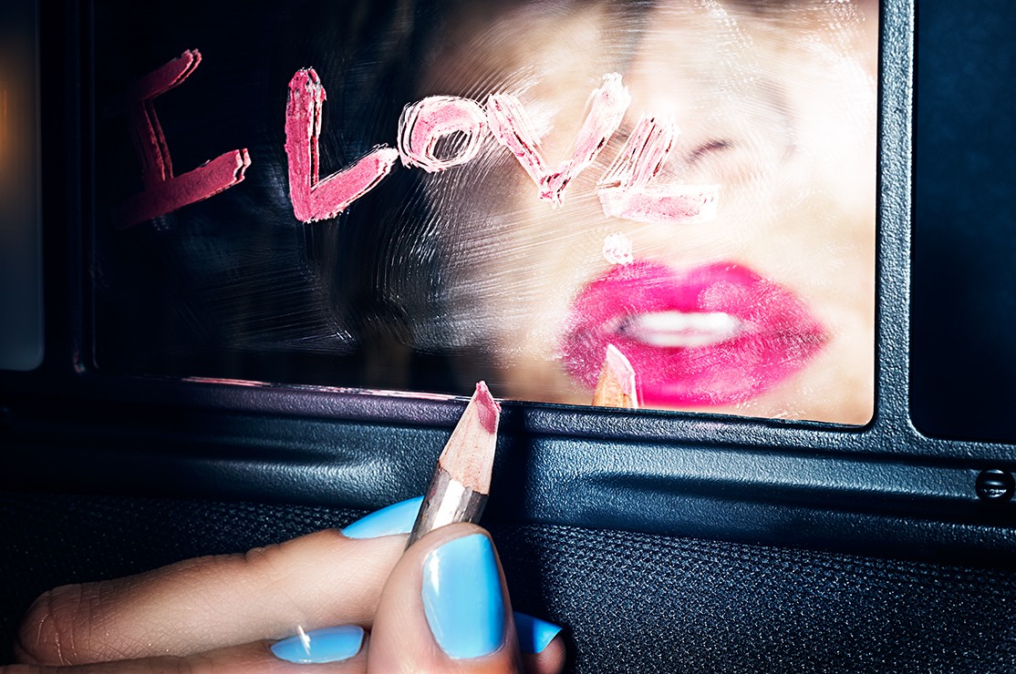 David Drebin, Love Traveller (Lightbox) David Drebin, Love Traveller (Lightbox)