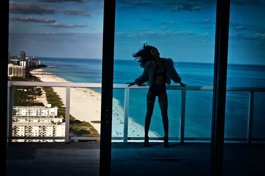 David Drebin, Recap (Lightbox) David Drebin, Recap (Lightbox)