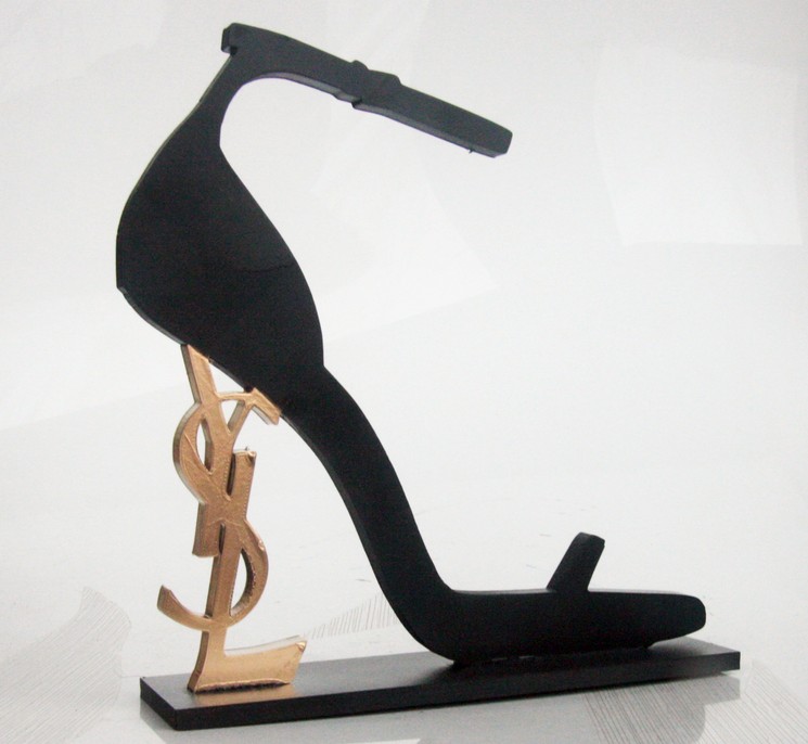 ▷ Sandale Yves Saint Laurent by PyB, 2024 | Resin Sculpture