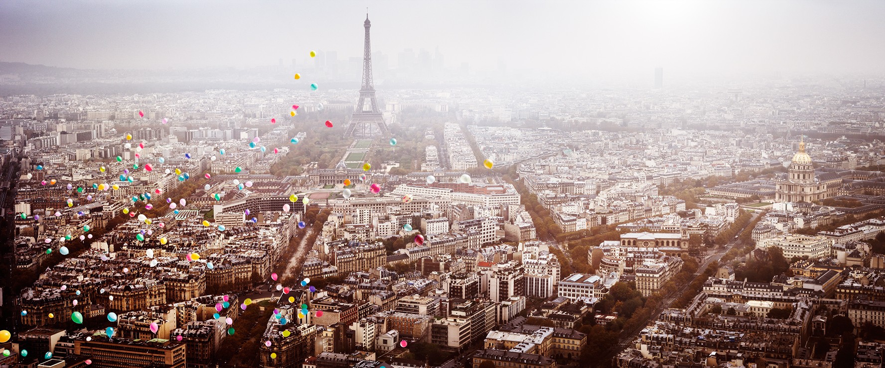 David Drebin, Balloons Over Paris (Lightbox) David Drebin, Balloons Over Paris (Lightbox)