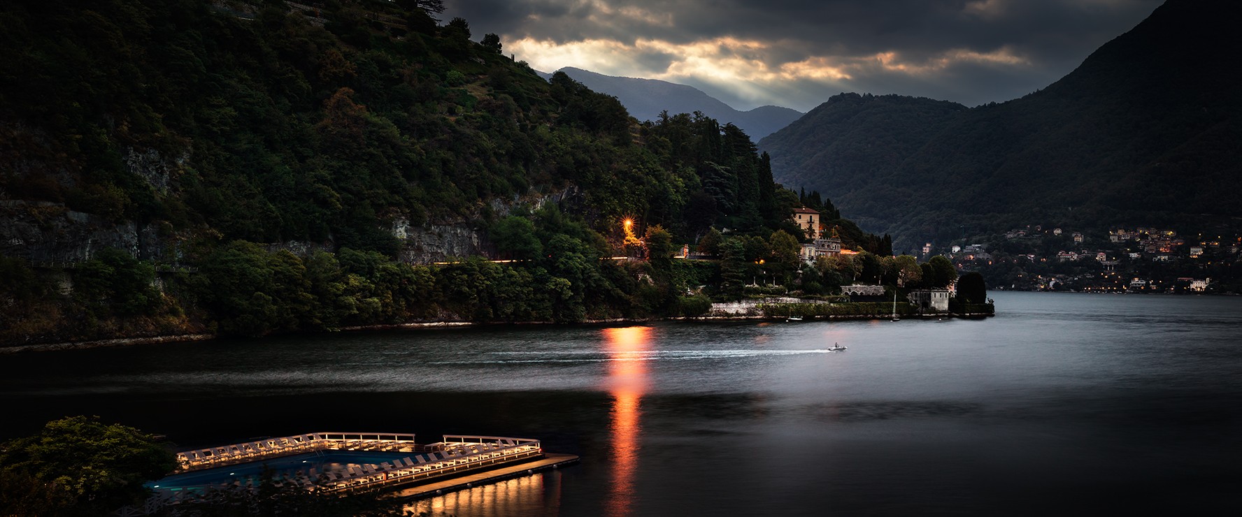 David Drebin, Lake Como Lights (Lightbox) David Drebin, Lake Como Lights (Lightbox)