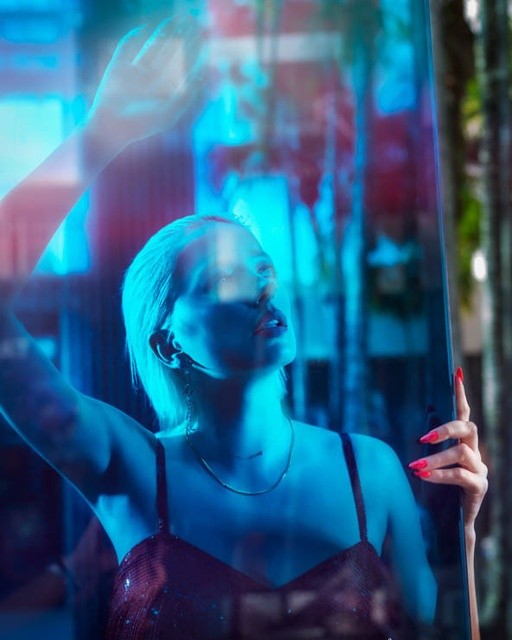 David Drebin, Staring Into The Blue (Lightbox) David Drebin, Staring Into The Blue (Lightbox)