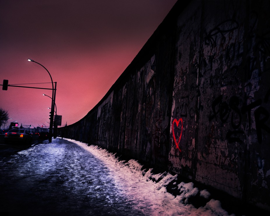 David Drebin, The Wall (Lightbox) David Drebin, The Wall (Lightbox)