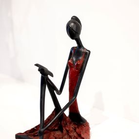 Sculpture, La liseuse assise rouge, Patricia Grangier