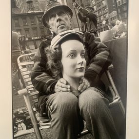 Photographie, Man Holding Woman Head, Ken Heyman