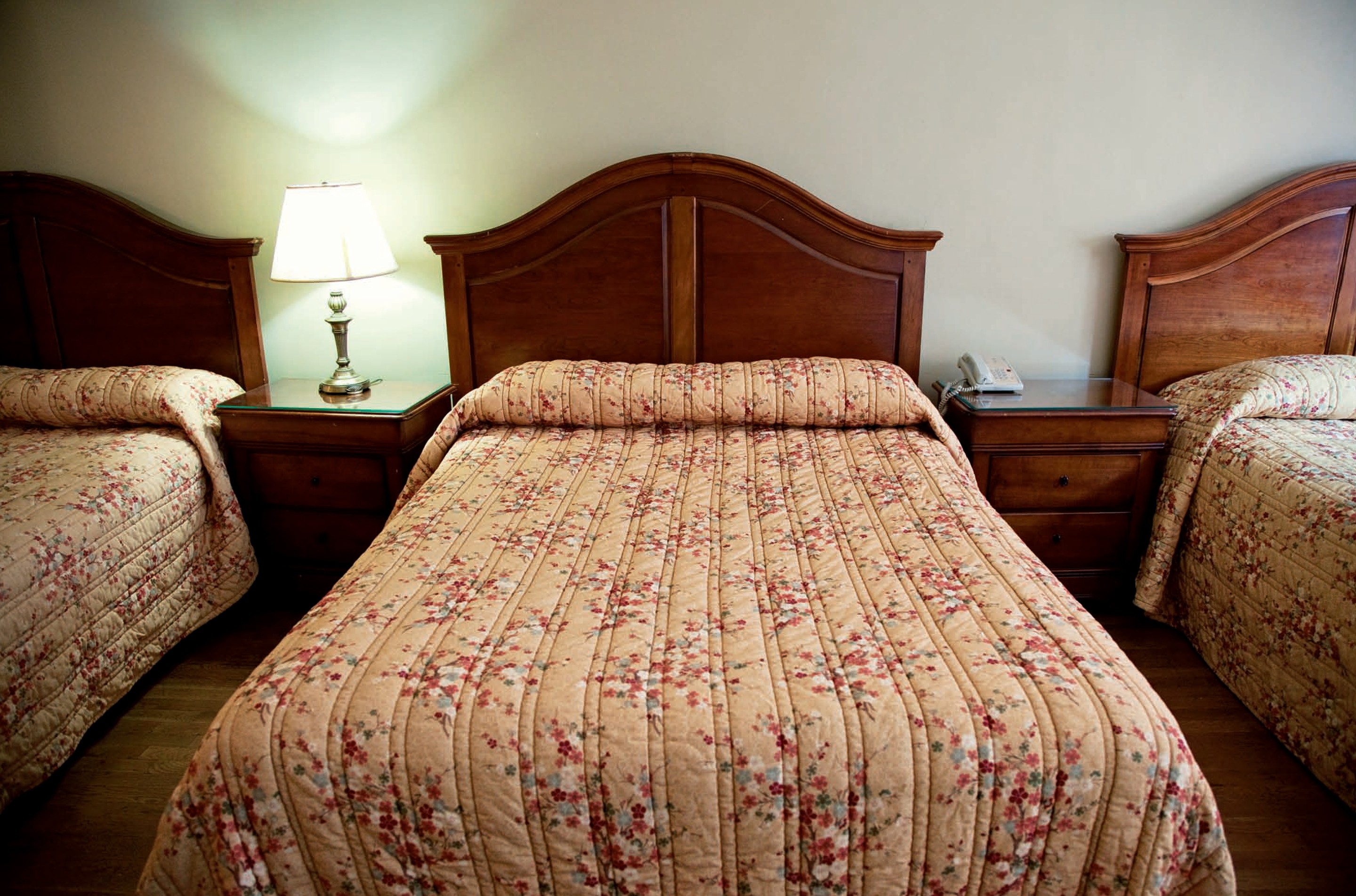 Victoria Cohen, Hotel Chelsea, New York. Room 322 Victoria Cohen, Hotel Chelsea, New York. Room 322