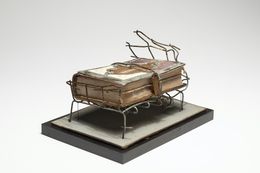 Skulpturen, Bed assemblage 5, Ronald Gonzalez