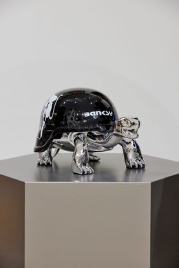 Sculpture, Banksy Gorilla turtle silver, Diederik Van Apple