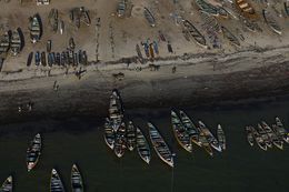 Photographie, Sine Saloum. Bateaux de pêche. Sénégal. Afrique, Dominique Leroy