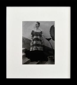 Photographie, Frida Kahlo en la casa azul, Coyoacán, Mexico, Leo Matiz