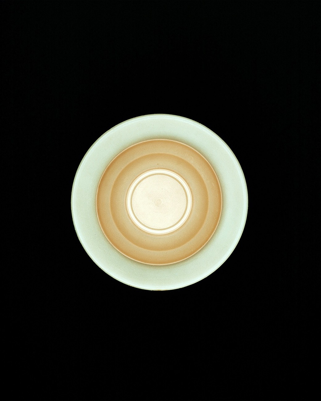 Richard Caldicott, Combination White/Cream Richard Caldicott, Combination White/Cream