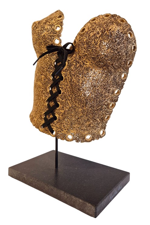 Angélina Maia, Barbara, Skulpturen verkauft mit Sockel aus Granit