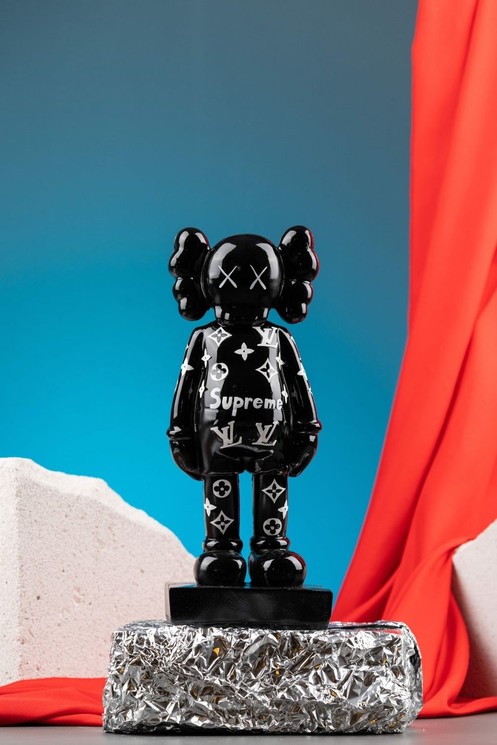 Dervis Akdemir, The Black Supreme Shadow Figure, 