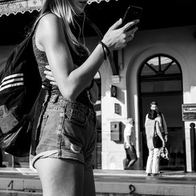 Photographie, La jeune fille de la gare de Desenzano, Philippe Grincourt