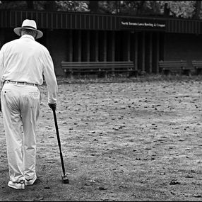 Photographie, Man Playing Croquet, John Migicovsky