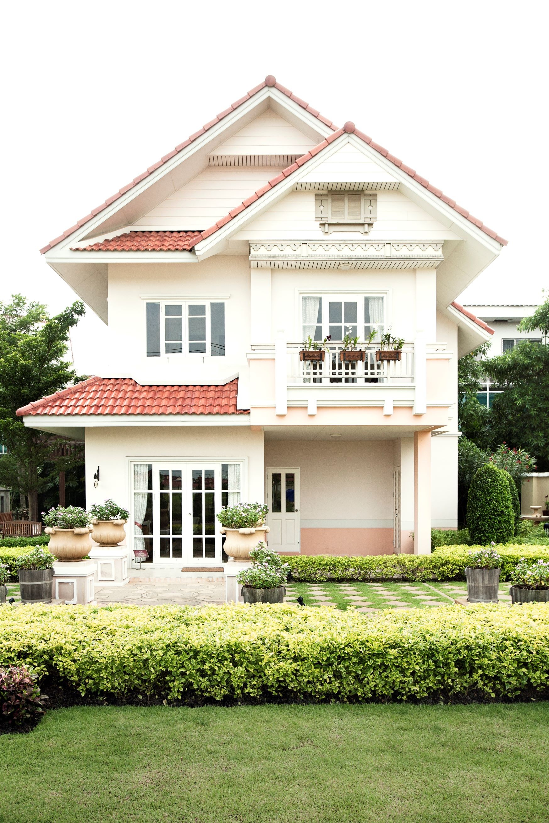 Martin Adolfsson, Parkway Chalet, Bangkok, Thailand Martin Adolfsson, Parkway Chalet, Bangkok, Thailand