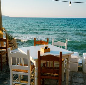 Fotografien, A Cozy Greek Eatery, Arantza Photography