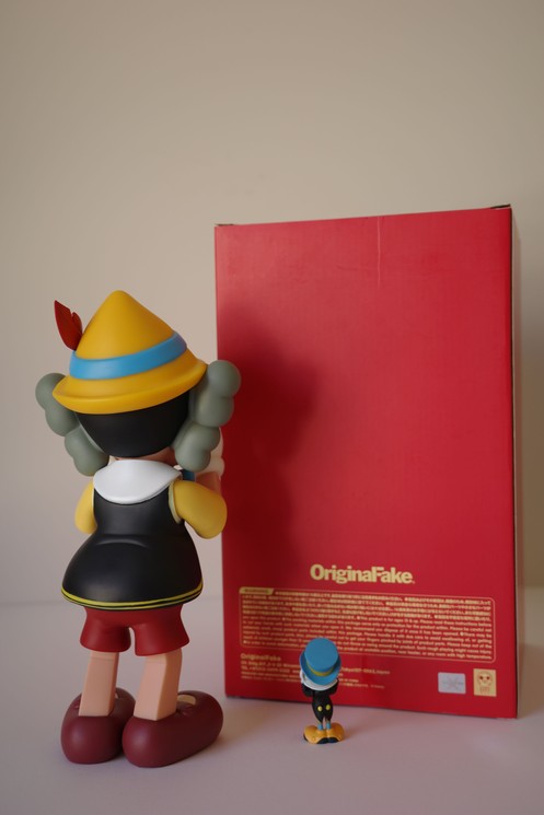 ▷ Kaws x Disney Pinocchio & Jiminy Cricket by Kaws, 2010