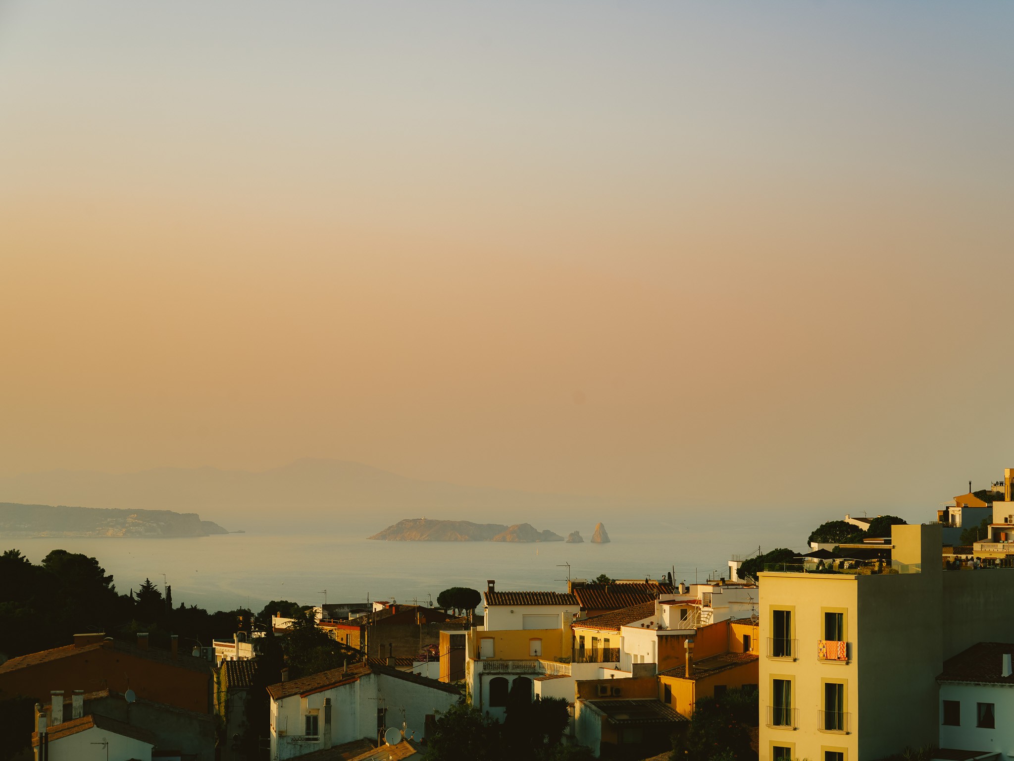 Arantza NT Photography, Islands of Gold: Les Illes Medes at Dusk Arantza NT Photography, Islands of Gold: Les Illes Medes at Dusk