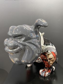 Sculpture, Vegas pop art grey Bond 007, Christophe Comerro
