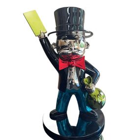 Skulpturen, Money, Alec Monopoly
