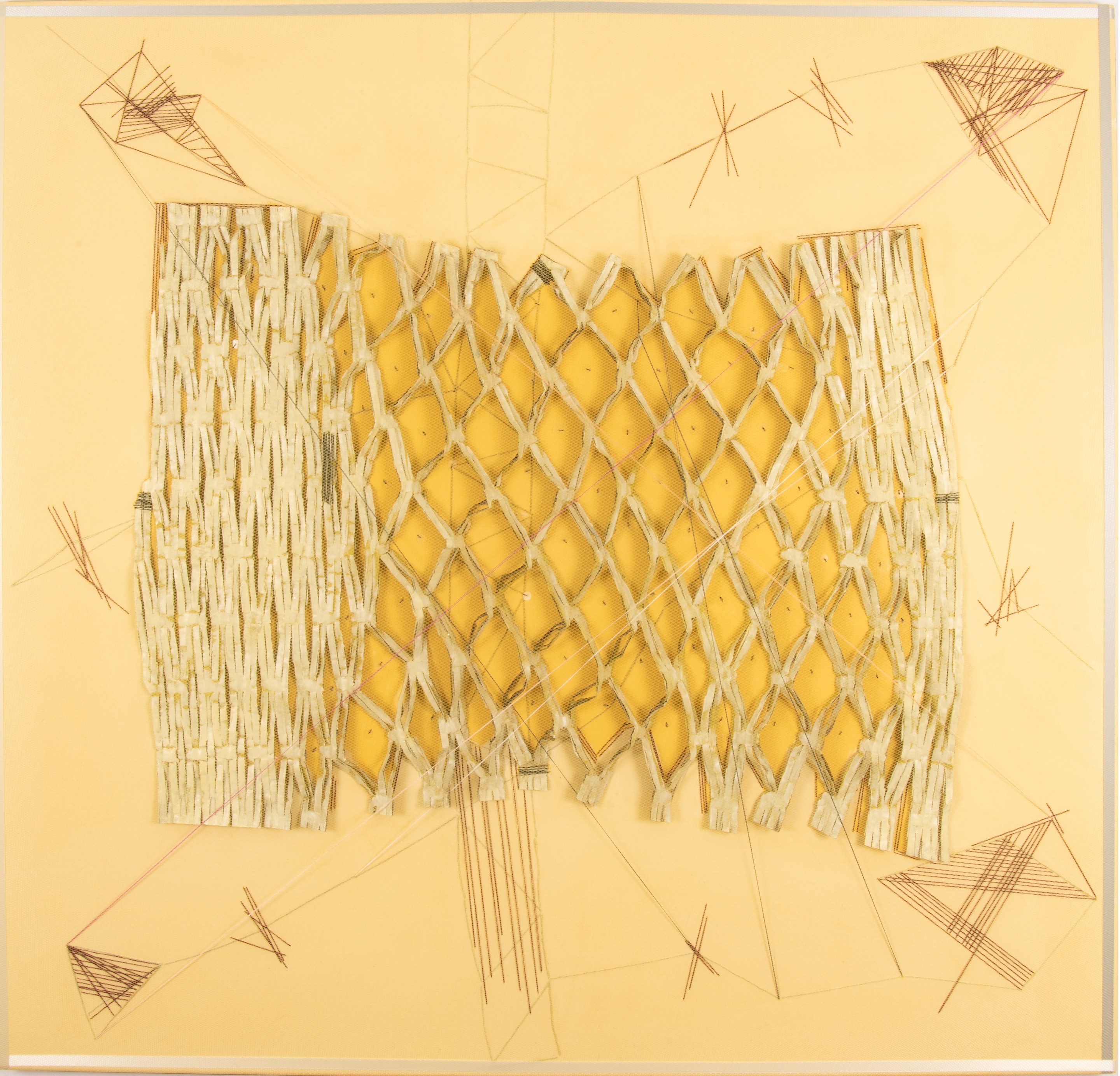 Klaudia Kolaric, Extract yellow Klaudia Kolaric, Extract yellow