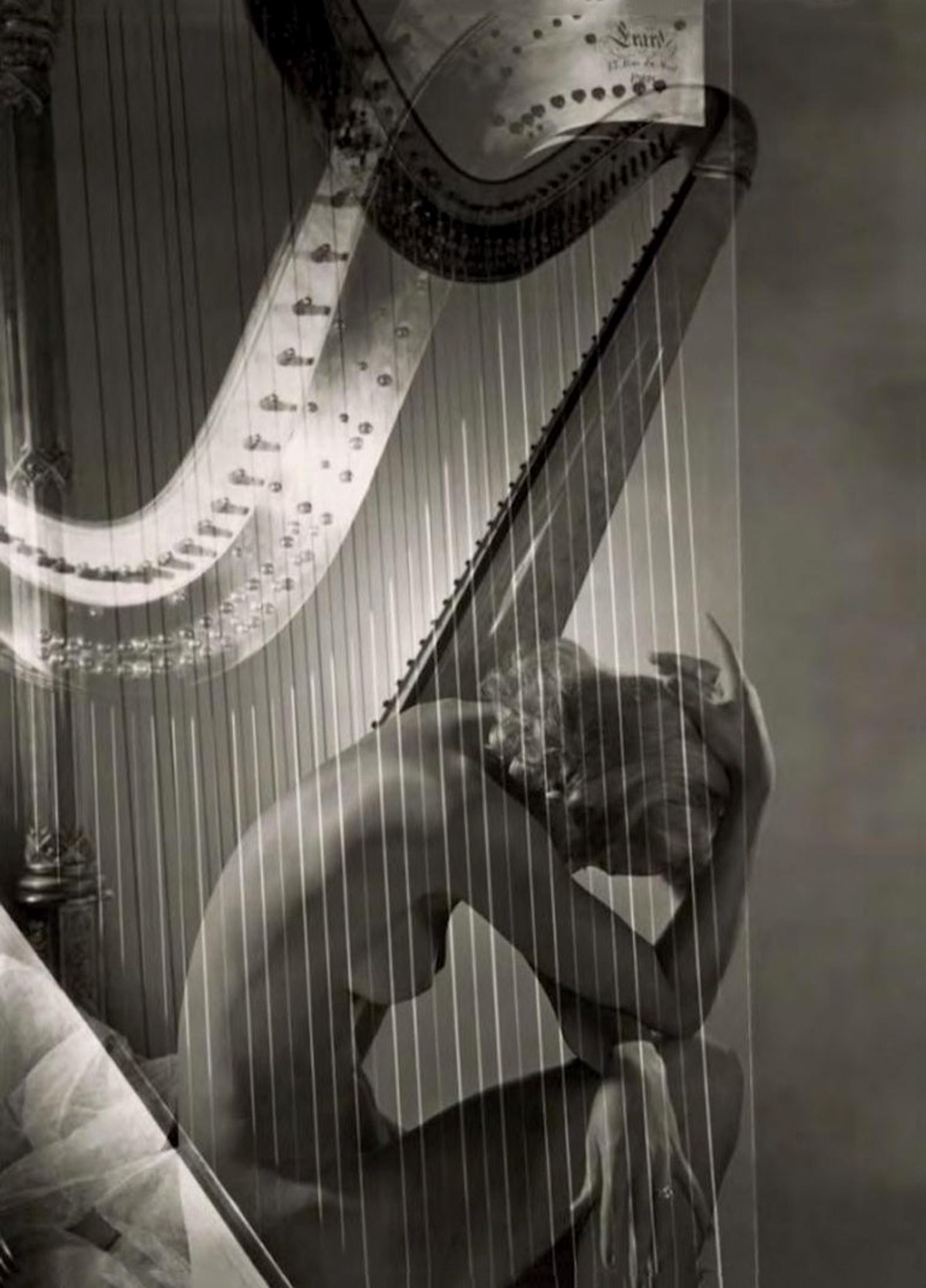 Horst P. Horst, Lisa Fonssagrives-Penn with Harp. Paris Horst P. Horst, Lisa Fonssagrives-Penn with Harp. Paris