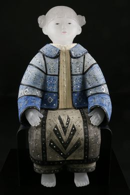 Sculpture, Blue Girl, Vivian Wang
