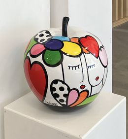 Skulpturen, Always Apple F1, Virginia Benedicto