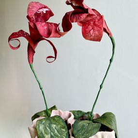 Sculpture, Mit Zunge - Silk, wire, plastic, paint, latex, wood  and clay, Lena Widmann