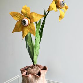 Sculpture, Süsser die Glocken - Silk, wire, plastic, paint, latex, wood, glass  and clay, Lena Widmann