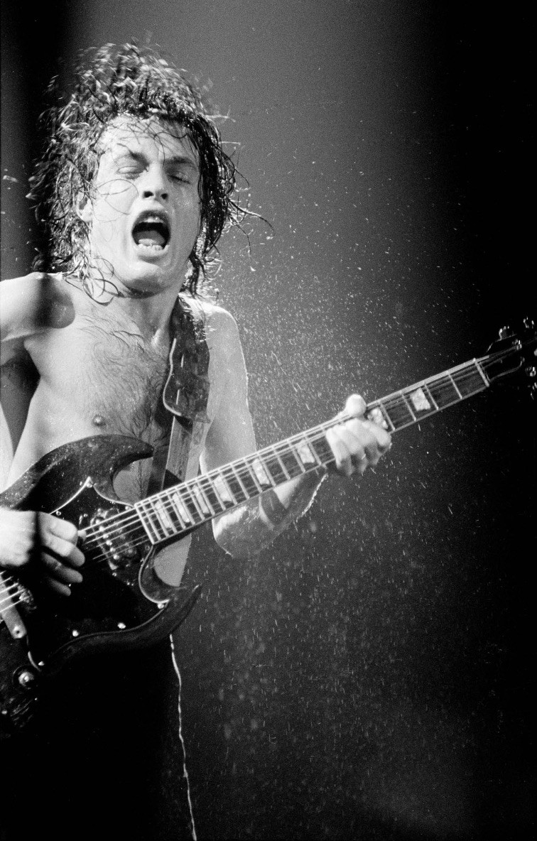Michael Putland, Angus Young AC/DC Michael Putland, Angus Young AC/DC